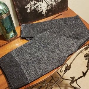 Fabletics Leggings Size L